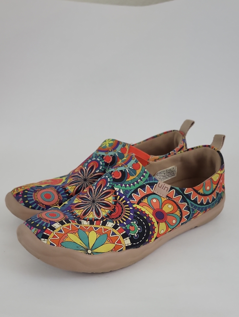 UIN Blossom Design Floral Art Sneaker Painted Canvas Slip-On Lightweight Shoe